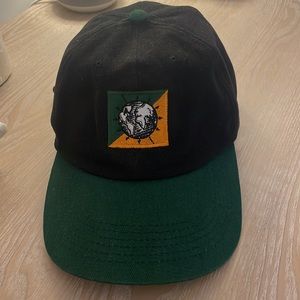 Land Rover Vintage Hat. Black with green brim.